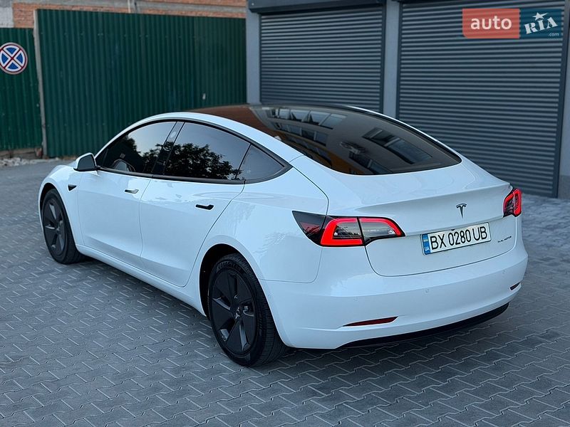 Седан Tesla Model 3 2022 в Хмельницькому фото 15 Седан Tesla Model 3 2022 в Хмельницькому