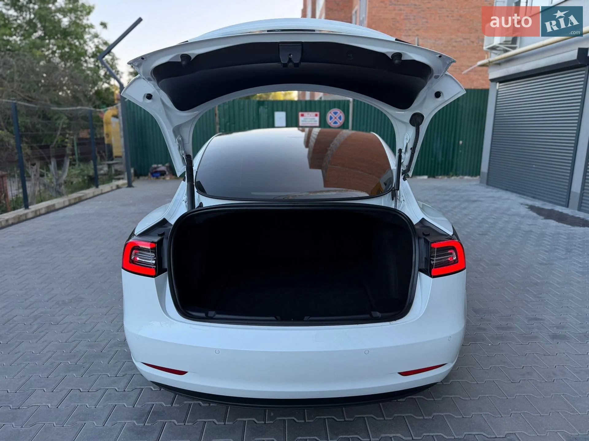 2022 Tesla Model 3 - мініатюра 23