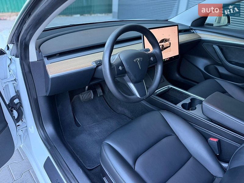 Седан Tesla Model 3 2022 в Хмельницькому фото 32 Седан Tesla Model 3 2022 в Хмельницькому