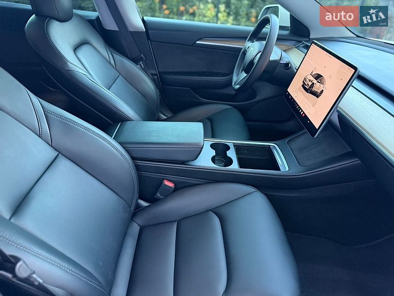 Седан Tesla Model 3 2022 в Хмельницькому фото 40 Седан Tesla Model 3 2022 в Хмельницькому