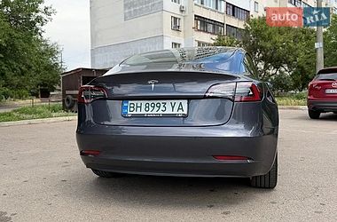 Седан Tesla Model 3 2022 в Одессе