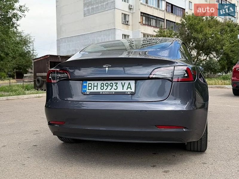 Седан Tesla Model 3 2022 в Одессе