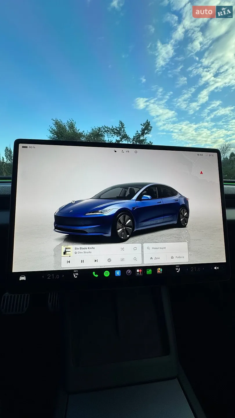 2025 Tesla Model 3 - мініатюра 21