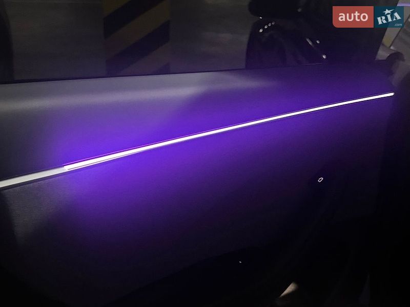 Седан Tesla Model 3 2025 в Дніпрі