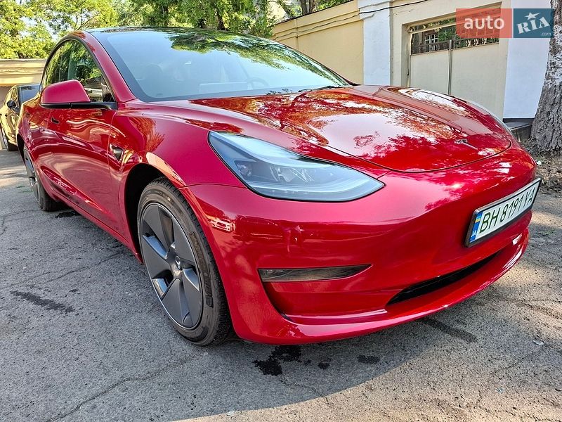 Tesla Model 3 2023