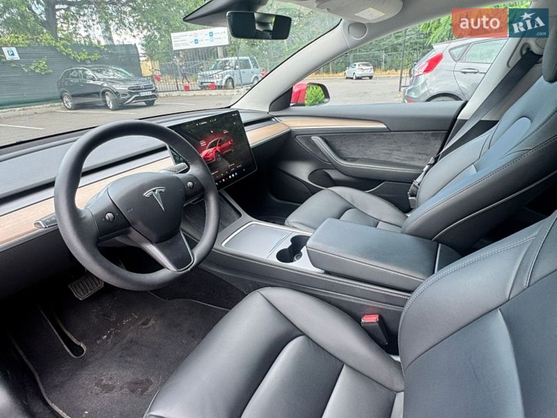 Седан Tesla Model 3 2023 в Одесі фото 13 Седан Tesla Model 3 2023 в Одесі