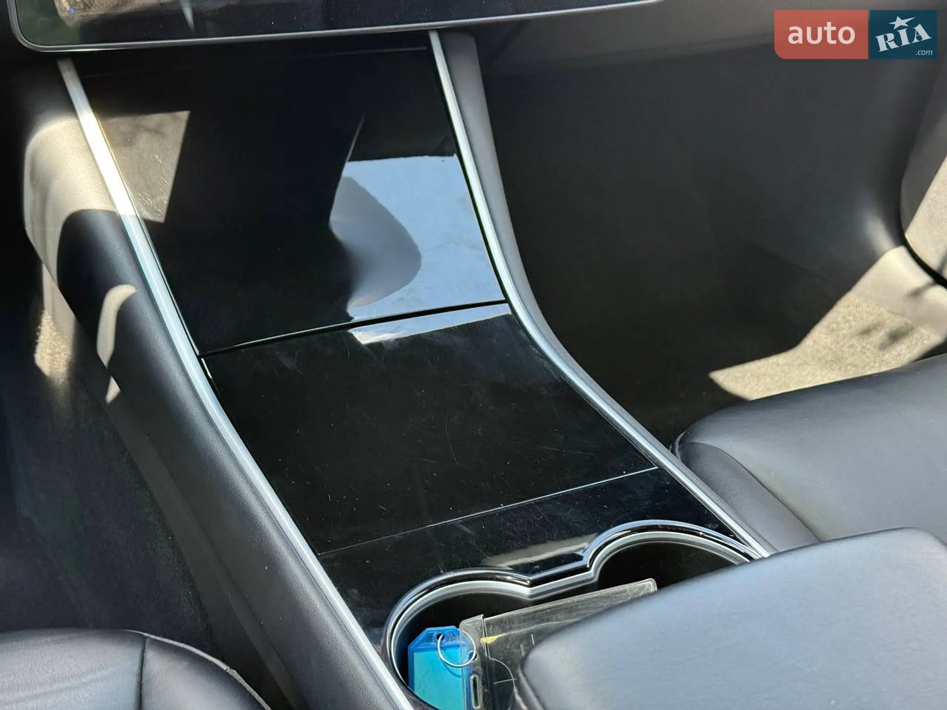 2018 Tesla Model 3 - мініатюра 10