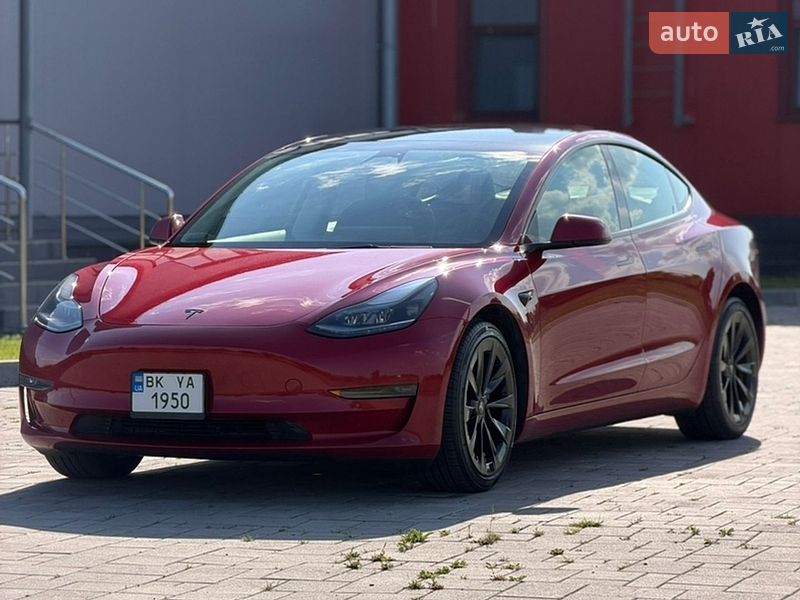 Седан Tesla Model 3 2022 в Ровно фото Седан Tesla Model 3 2022 в Ровно