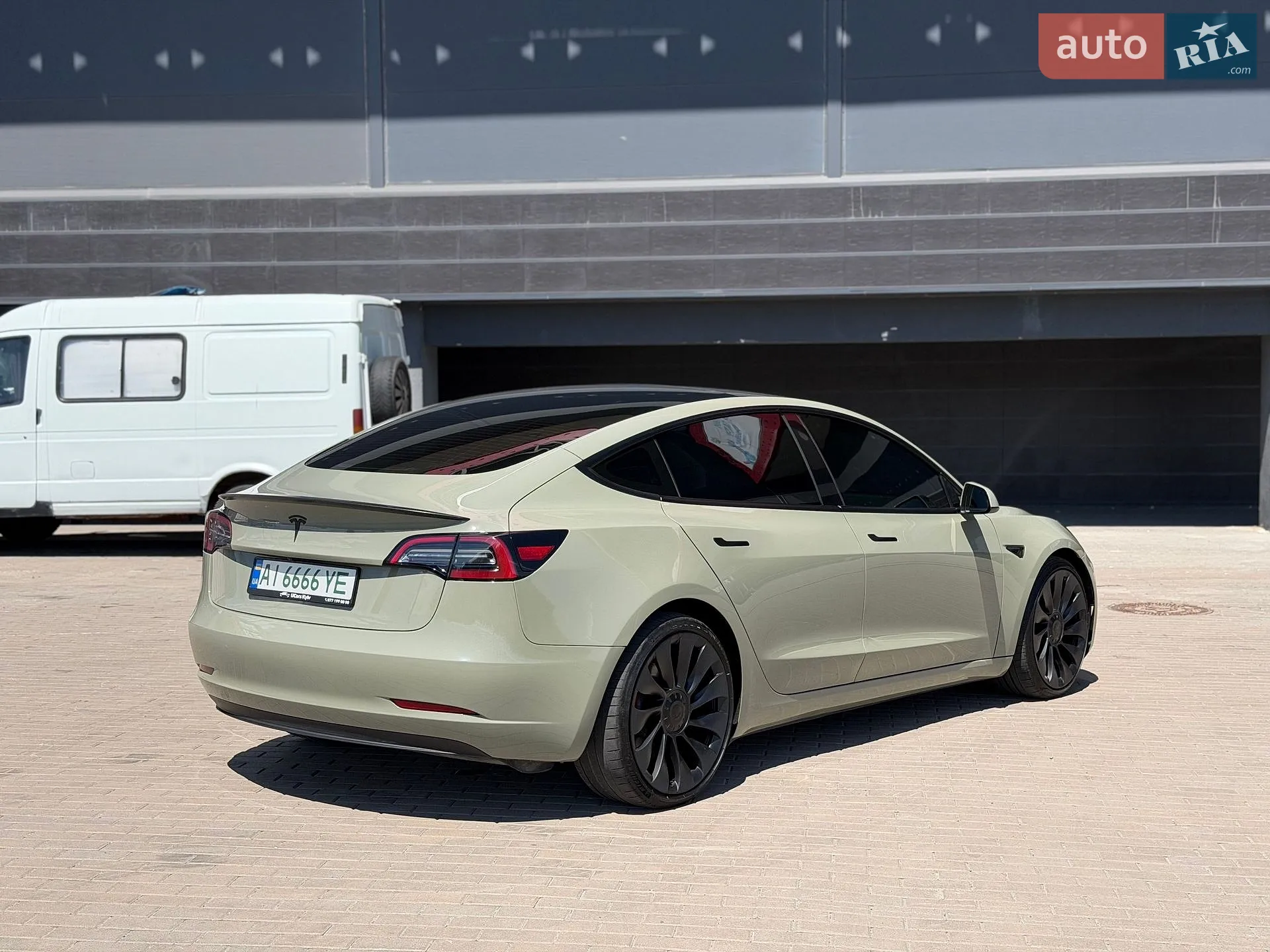 2022 Tesla Model 3 - мініатюра 4
