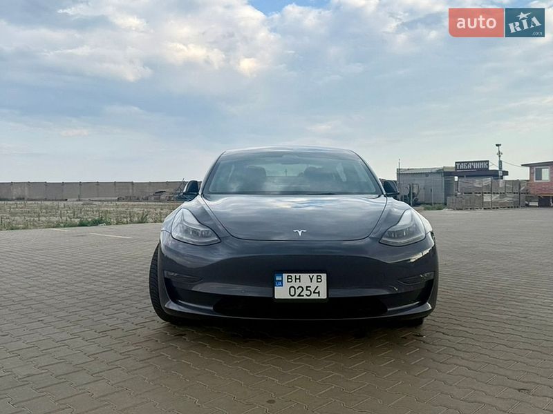 Седан Tesla Model 3 2022 в Одесі