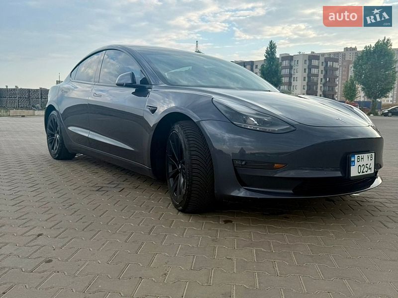 Седан Tesla Model 3 2022 в Одесі