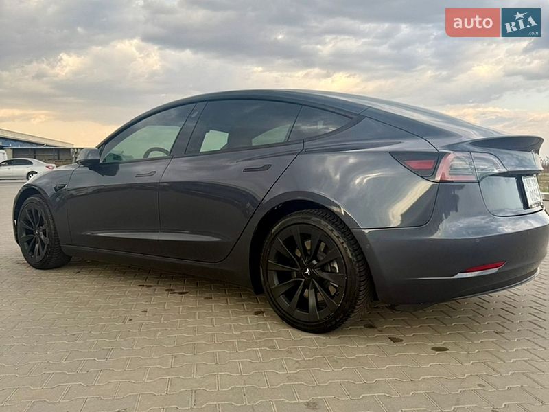 Седан Tesla Model 3 2022 в Одесі