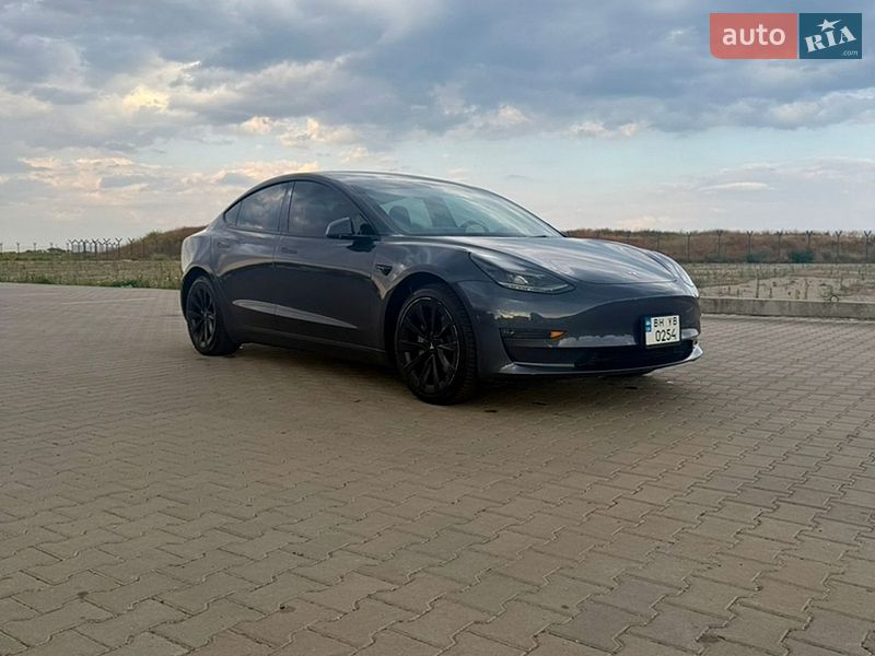 Седан Tesla Model 3 2022 в Одесі
