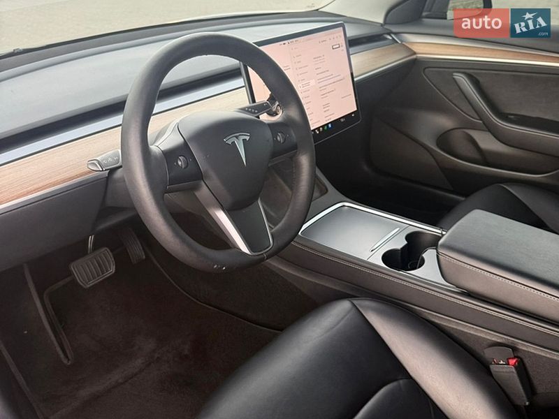 Седан Tesla Model 3 2022 в Одесі