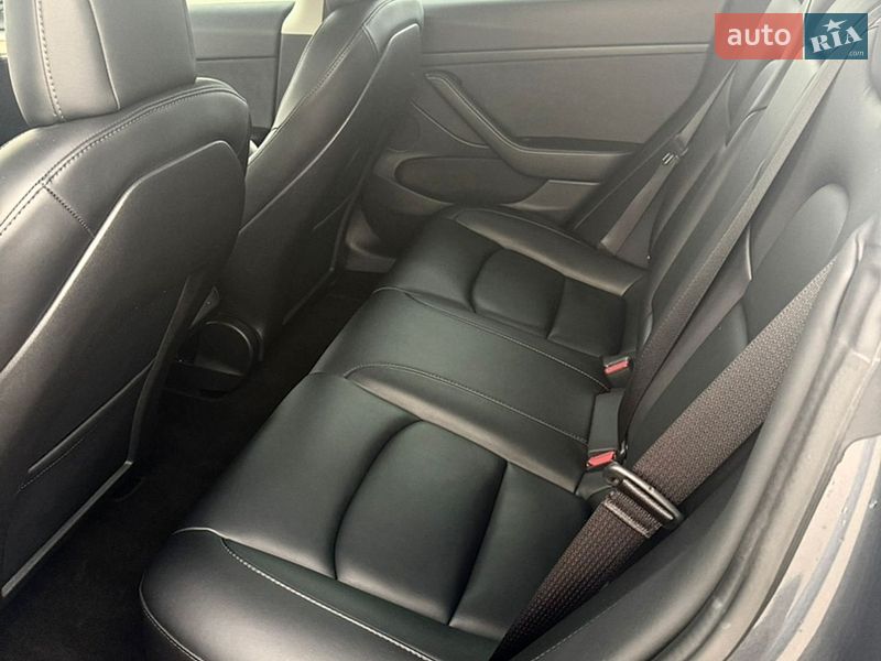 Седан Tesla Model 3 2022 в Одесі