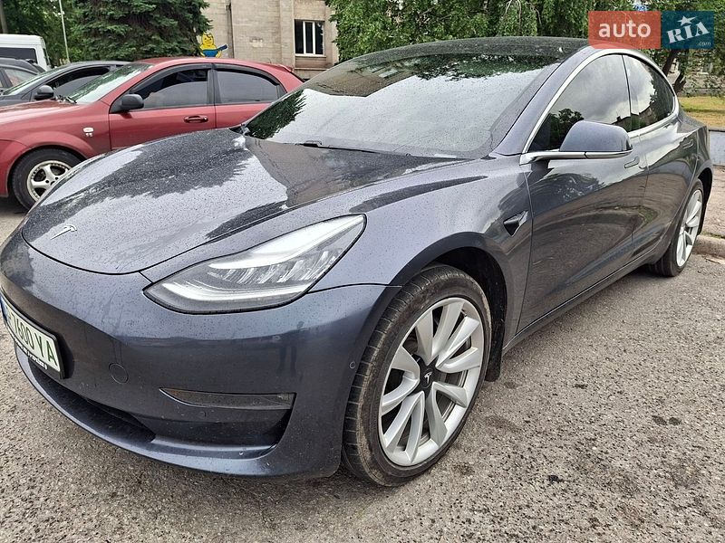 Tesla Model 3 2018