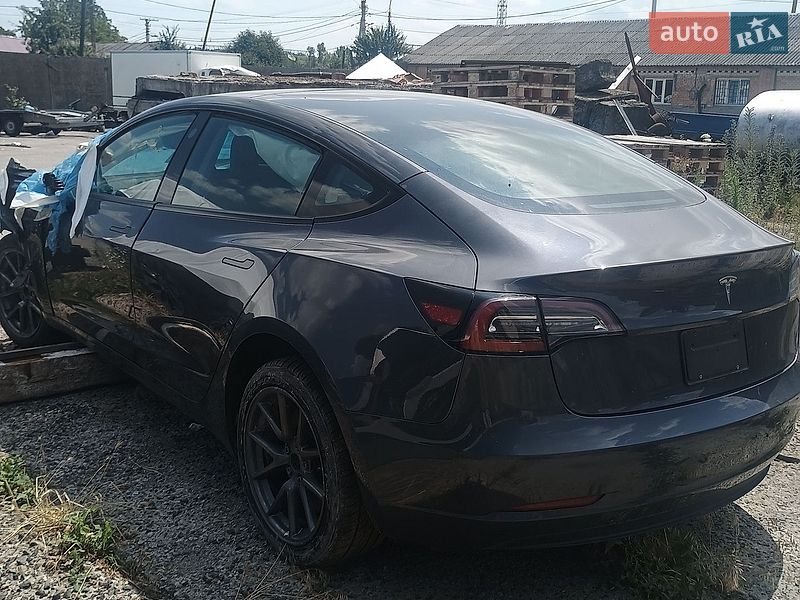 Седан Tesla Model 3 2023 в Хмельницком