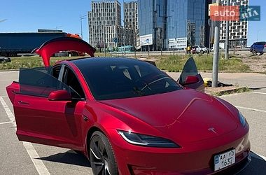 Седан Tesla Model 3 2024 в Киеве