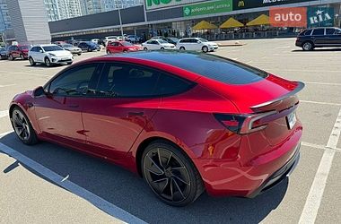 Седан Tesla Model 3 2024 в Києві
