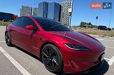 Седан Tesla Model 3 2024 в Києві