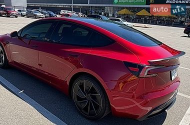 Седан Tesla Model 3 2024 в Києві