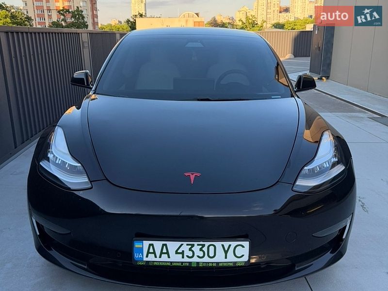 Седан Tesla Model 3 2019 в Києві фото Седан Tesla Model 3 2019 в Києві
