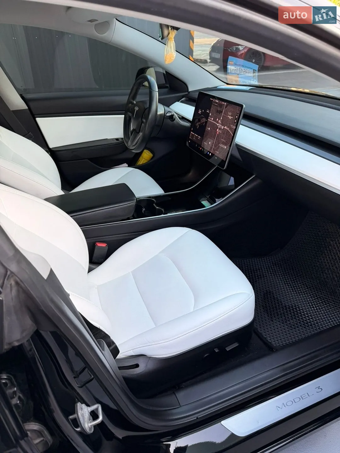 2019 Tesla Model 3 - мініатюра 10