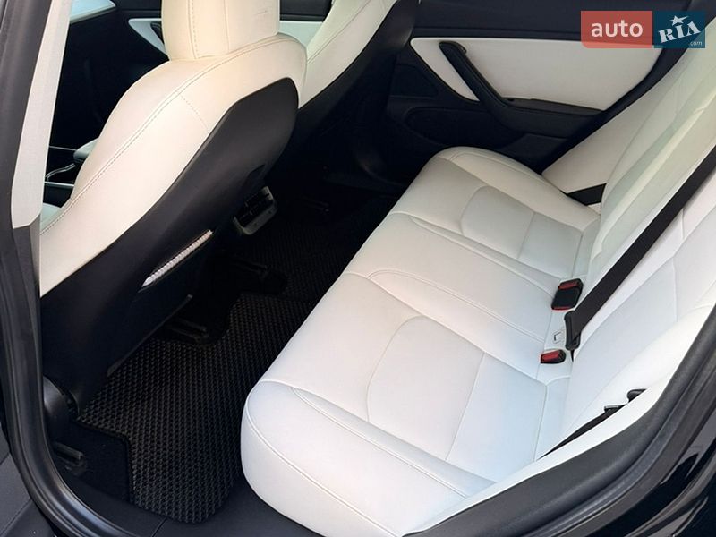 Седан Tesla Model 3 2019 в Києві фото 13 Седан Tesla Model 3 2019 в Києві