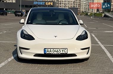 Седан Tesla Model 3 2022 в Києві