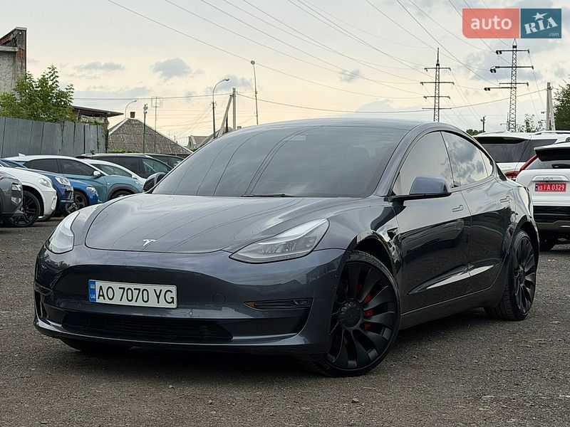 Tesla Model 3 2021