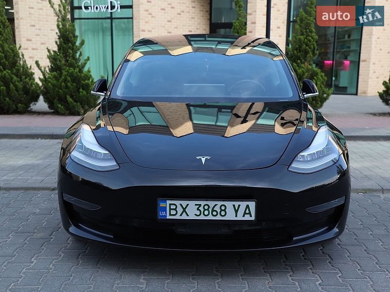 Седан Tesla Model 3 2018 в Хмельницькому