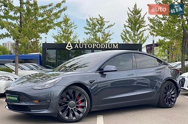 Седан Tesla Model 3 2022 в Киеве фото 5 Седан Tesla Model 3 2022 в Киеве