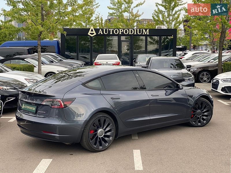 Седан Tesla Model 3 2022 в Киеве фото 10 Седан Tesla Model 3 2022 в Киеве