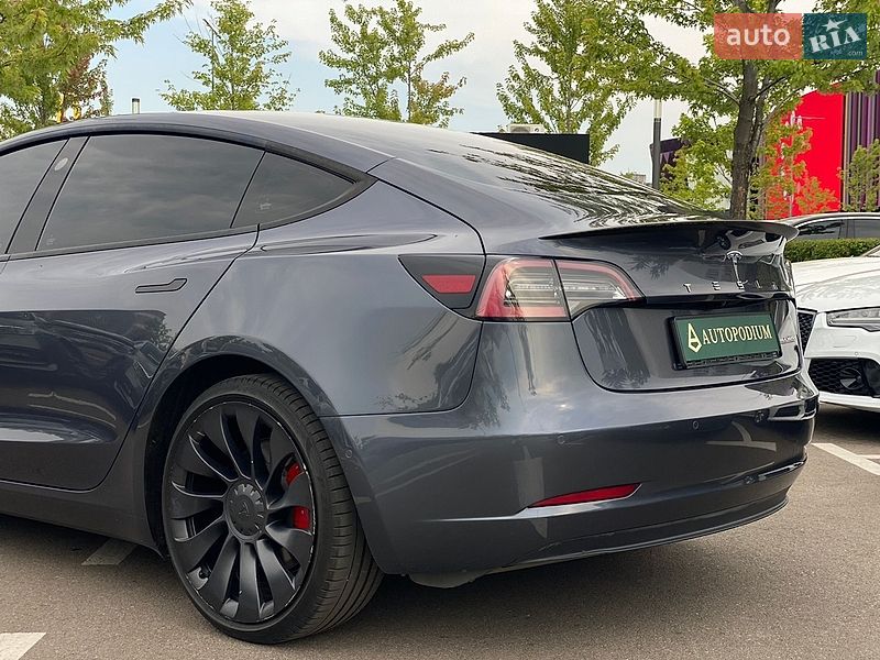 Седан Tesla Model 3 2022 в Киеве фото 15 Седан Tesla Model 3 2022 в Киеве