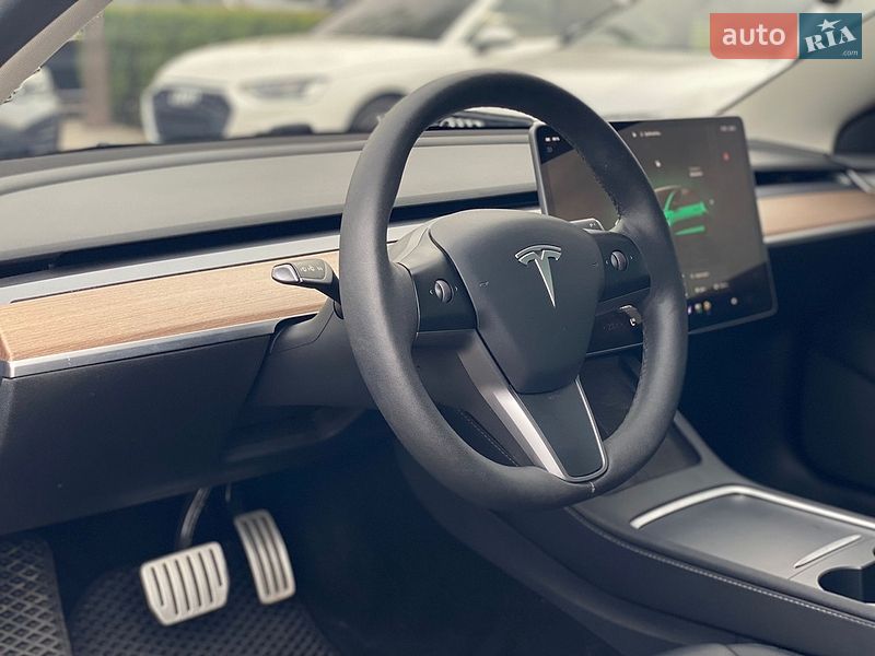 Седан Tesla Model 3 2022 в Киеве фото 18 Седан Tesla Model 3 2022 в Киеве