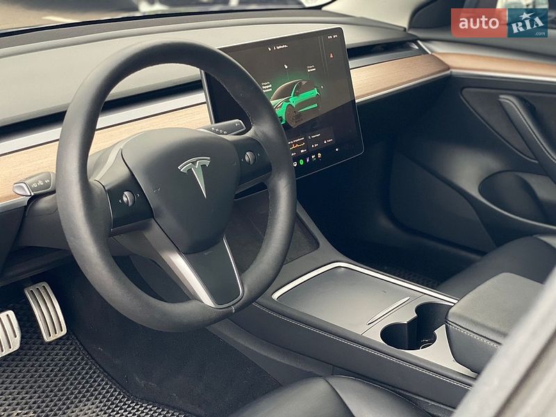 Седан Tesla Model 3 2022 в Киеве фото 22 Седан Tesla Model 3 2022 в Киеве