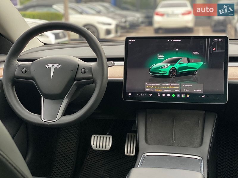 Седан Tesla Model 3 2022 в Киеве фото 26 Седан Tesla Model 3 2022 в Киеве