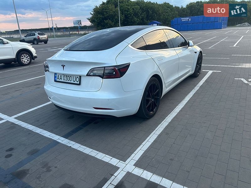 Седан Tesla Model 3 2020 в Борисполе фото 11 Седан Tesla Model 3 2020 в Борисполе