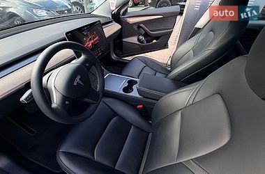 Седан Tesla Model 3 2023 в Киеве