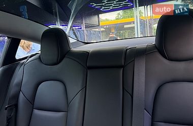 Седан Tesla Model 3 2023 в Киеве