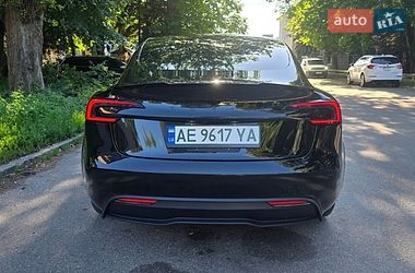Седан Tesla Model 3 2024 в Днепре