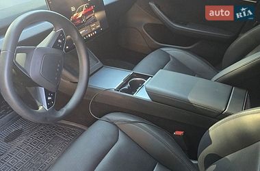Седан Tesla Model 3 2024 в Дніпрі