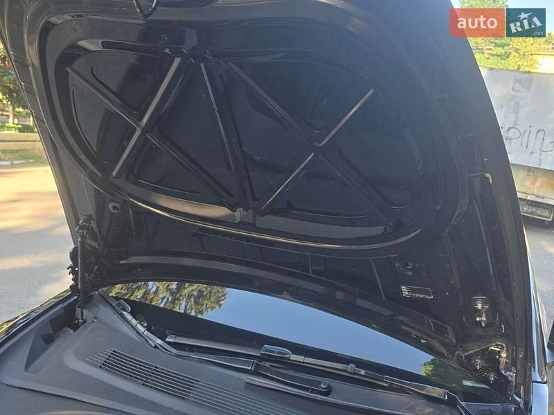 Седан Tesla Model 3 2024 в Дніпрі