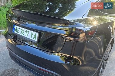 Седан Tesla Model 3 2024 в Дніпрі