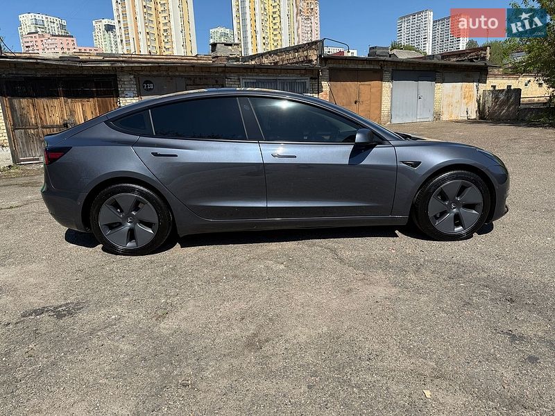 Седан Tesla Model 3 2022 в Києві фото 30 Седан Tesla Model 3 2022 в Києві