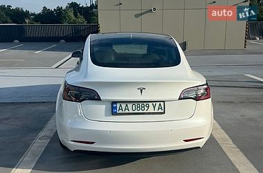 Седан Tesla Model 3 2020 в Киеве