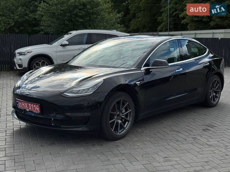Седан Tesla Model 3 2020 в Луцьку фото 3 Седан Tesla Model 3 2020 в Луцьку