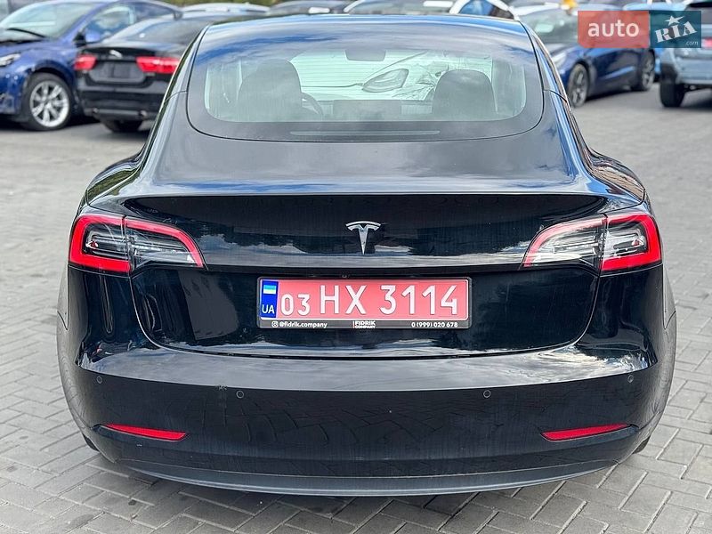 Седан Tesla Model 3 2020 в Луцьку фото 5 Седан Tesla Model 3 2020 в Луцьку