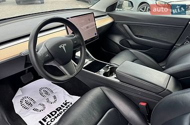 Седан Tesla Model 3 2020 в Луцьку фото 12 Седан Tesla Model 3 2020 в Луцьку