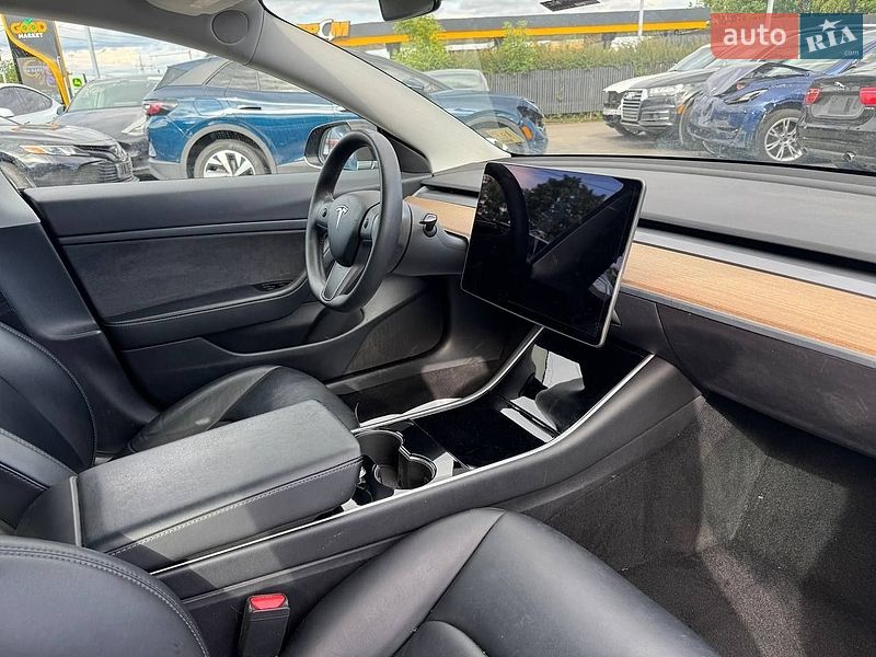 Седан Tesla Model 3 2020 в Луцьку фото 15 Седан Tesla Model 3 2020 в Луцьку